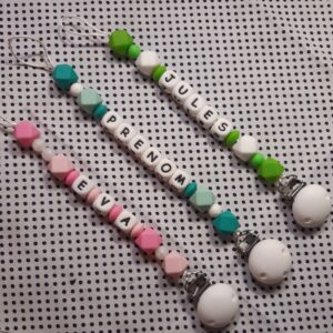 Attache-Tétine Personnalisée en Silicone